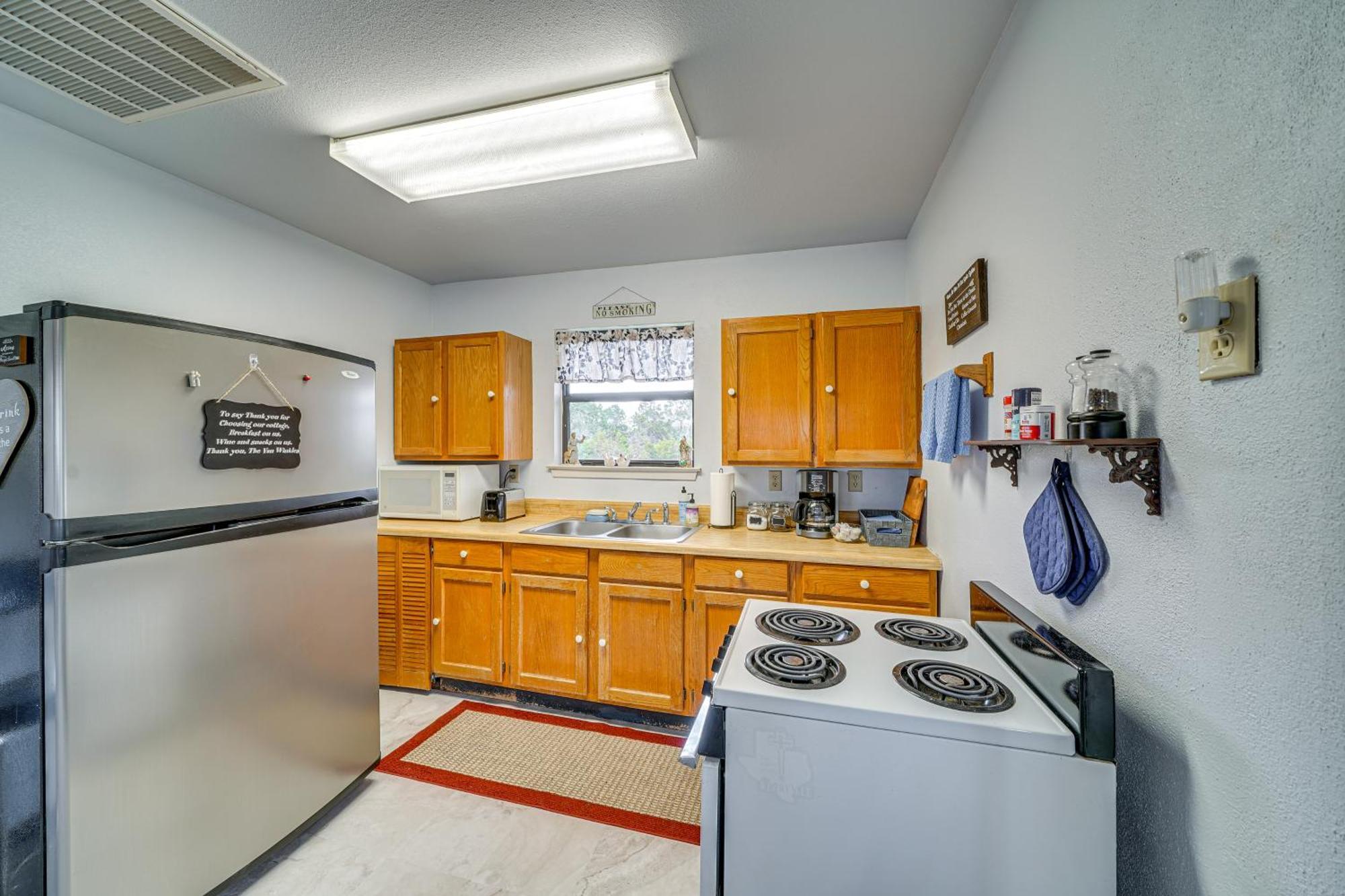 Cozy Kerrville Guest Cottage Near Guadalupe River! 외부 사진